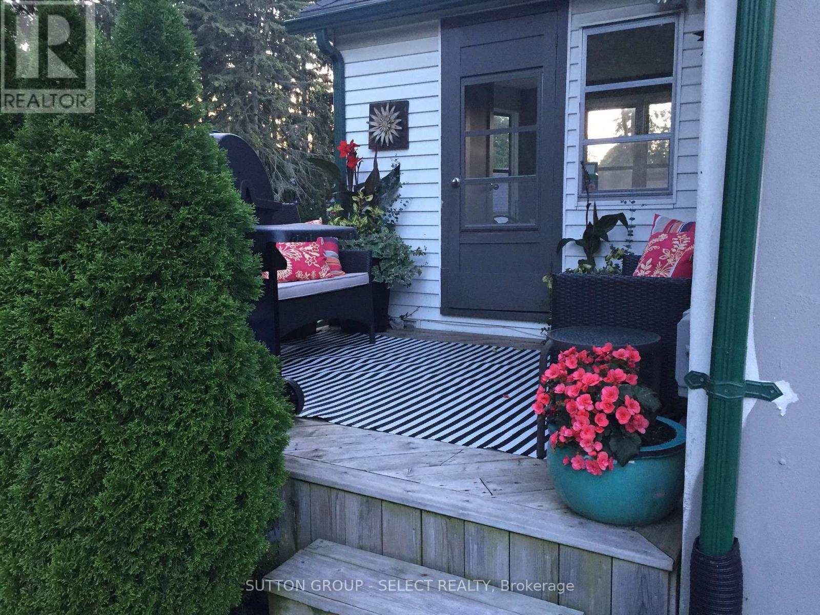 369 Boler Road, London South, Ontario  N6K 2K6 - Photo 8 - X12484301