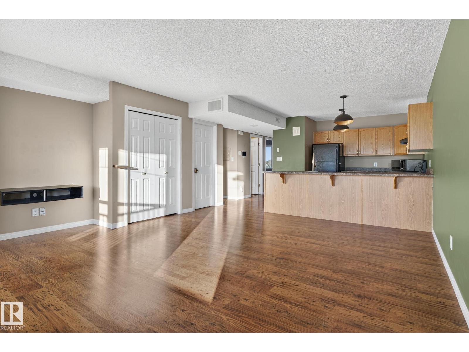 2529 30 Av Nw, Edmonton, Alberta  T5T 2A1 - Photo 9 - E4463651