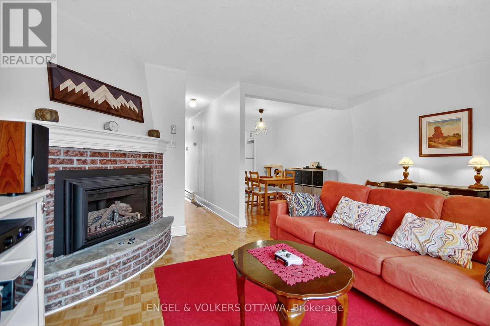 910 Dynes Road, Ottawa, Ontario  K2C 0G8 - Photo 11 - X12484266
