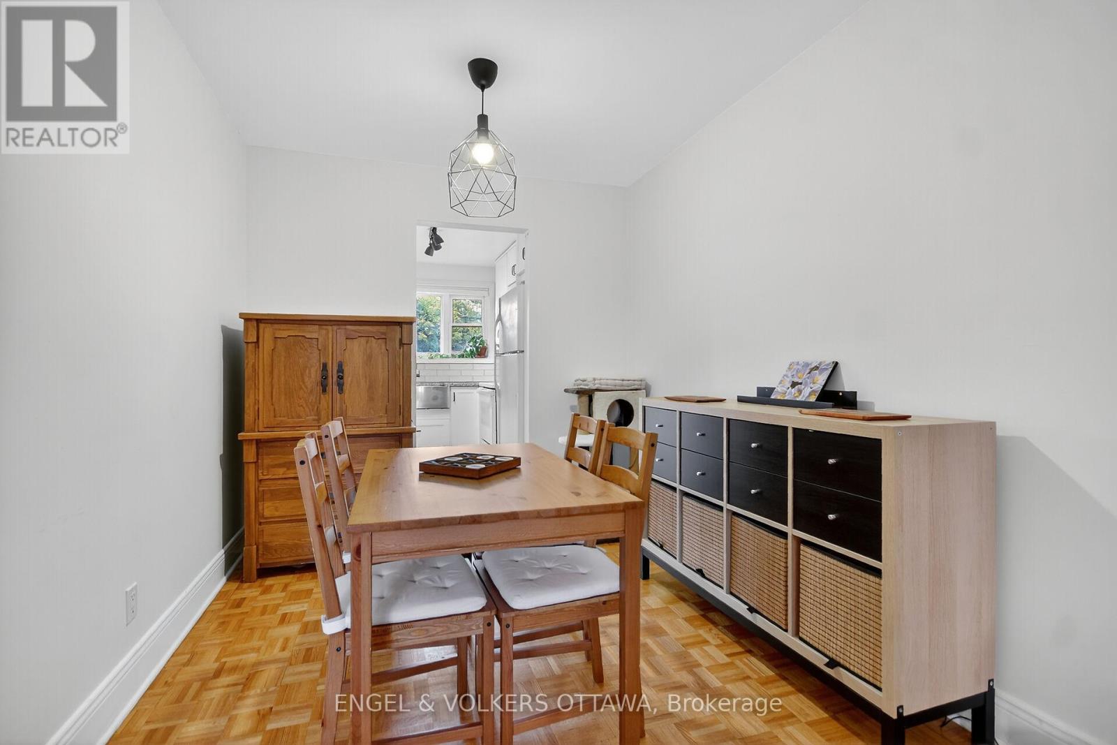 910 Dynes Road, Ottawa, Ontario  K2C 0G8 - Photo 13 - X12484266