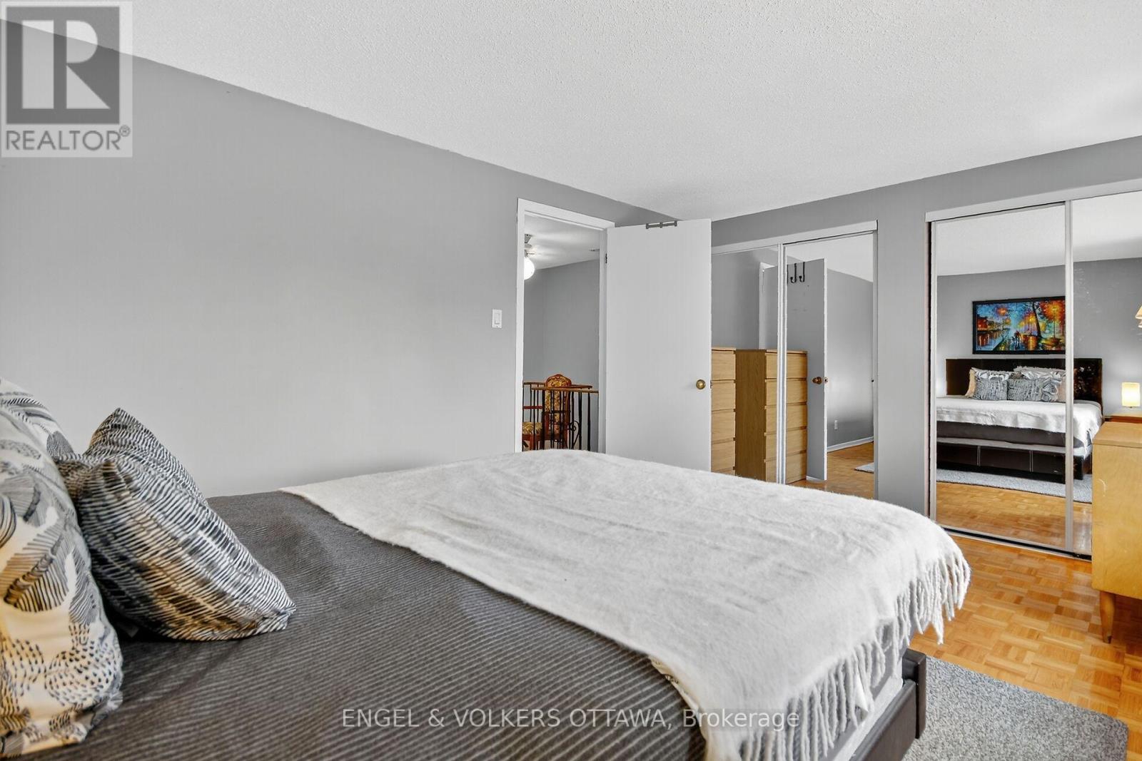 910 Dynes Road, Ottawa, Ontario  K2C 0G8 - Photo 20 - X12484266