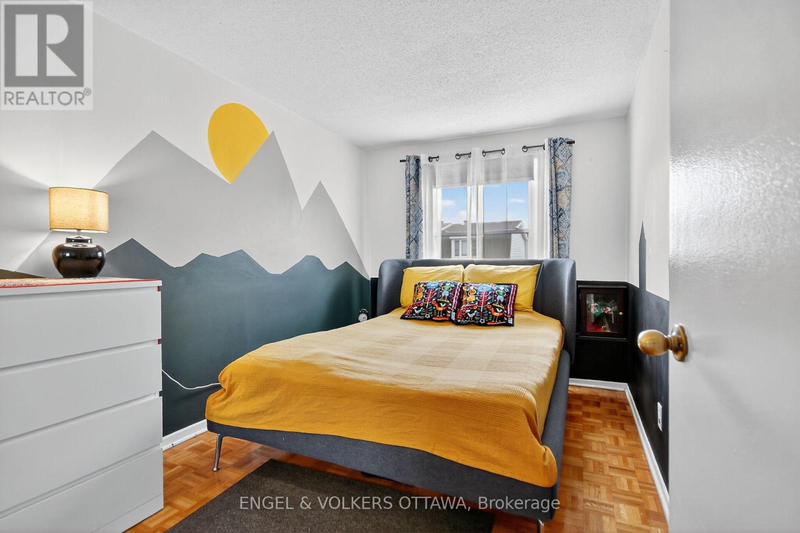910 Dynes Road, Ottawa, Ontario  K2C 0G8 - Photo 24 - X12484266