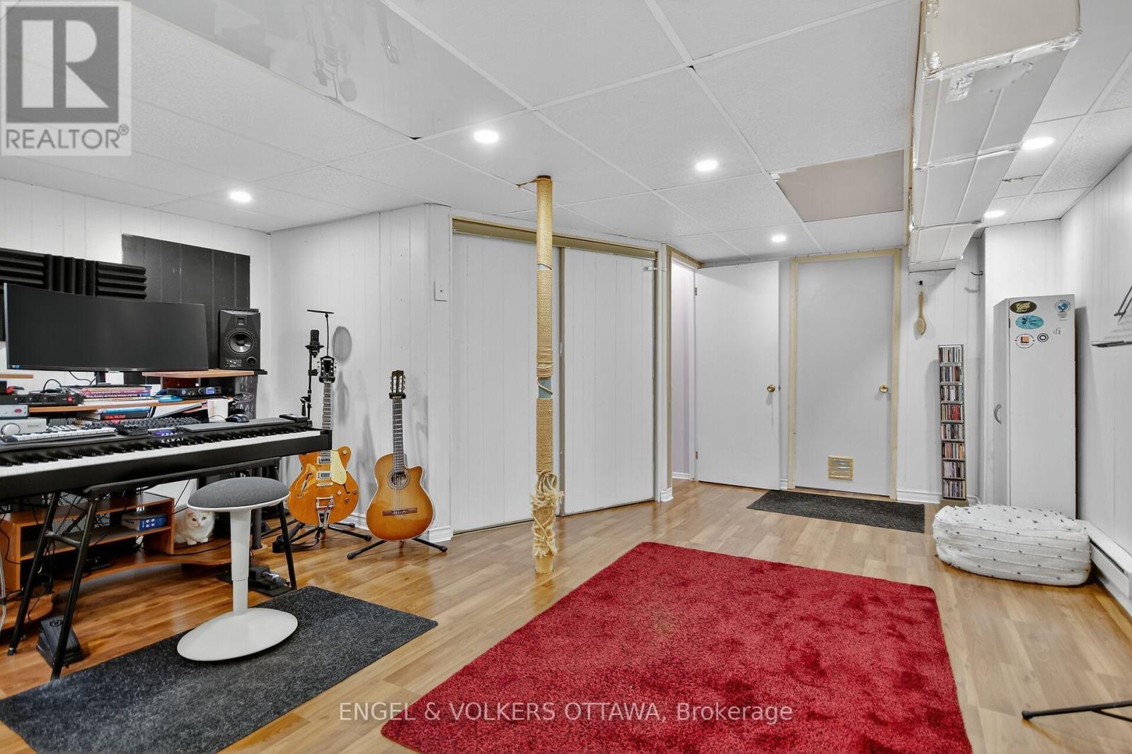 910 Dynes Road, Ottawa, Ontario  K2C 0G8 - Photo 30 - X12484266
