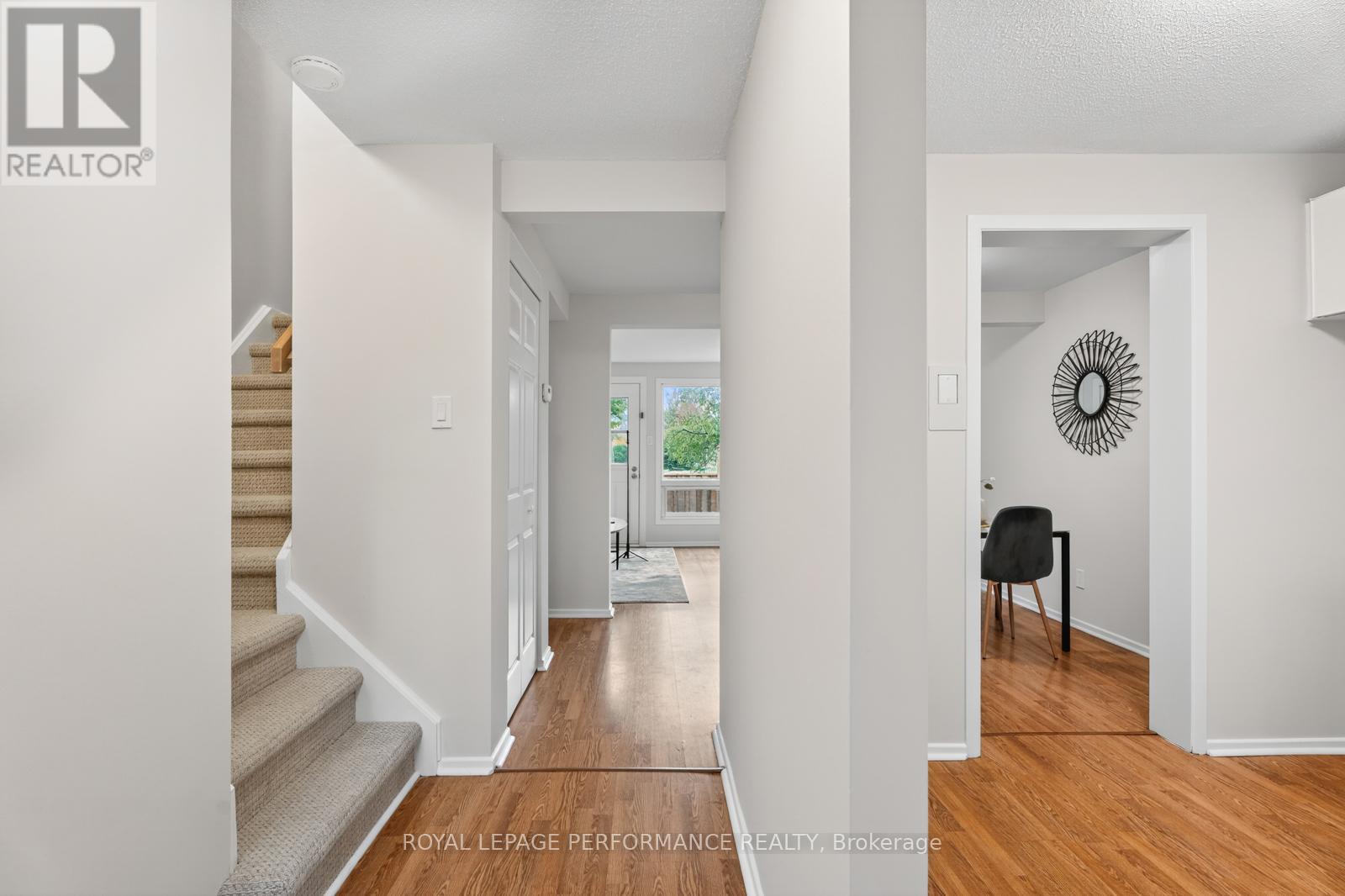 118 - 176 Woodfield Drive, Ottawa, Ontario  K2G 3W8 - Photo 4 - X12484294