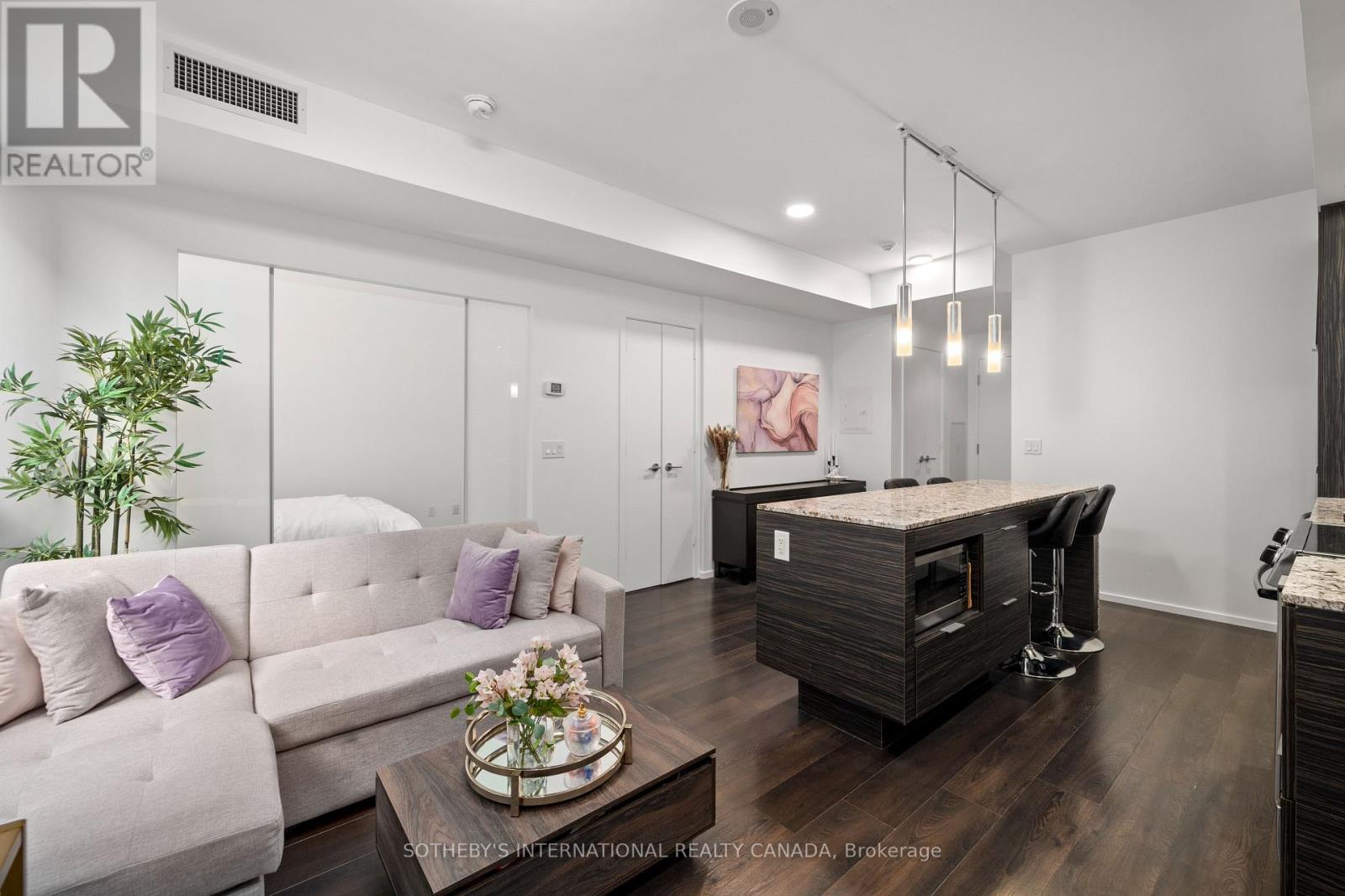 415 - 8 Charlotte Street, Toronto, Ontario  M5V 0K4 - Photo 14 - C12477569