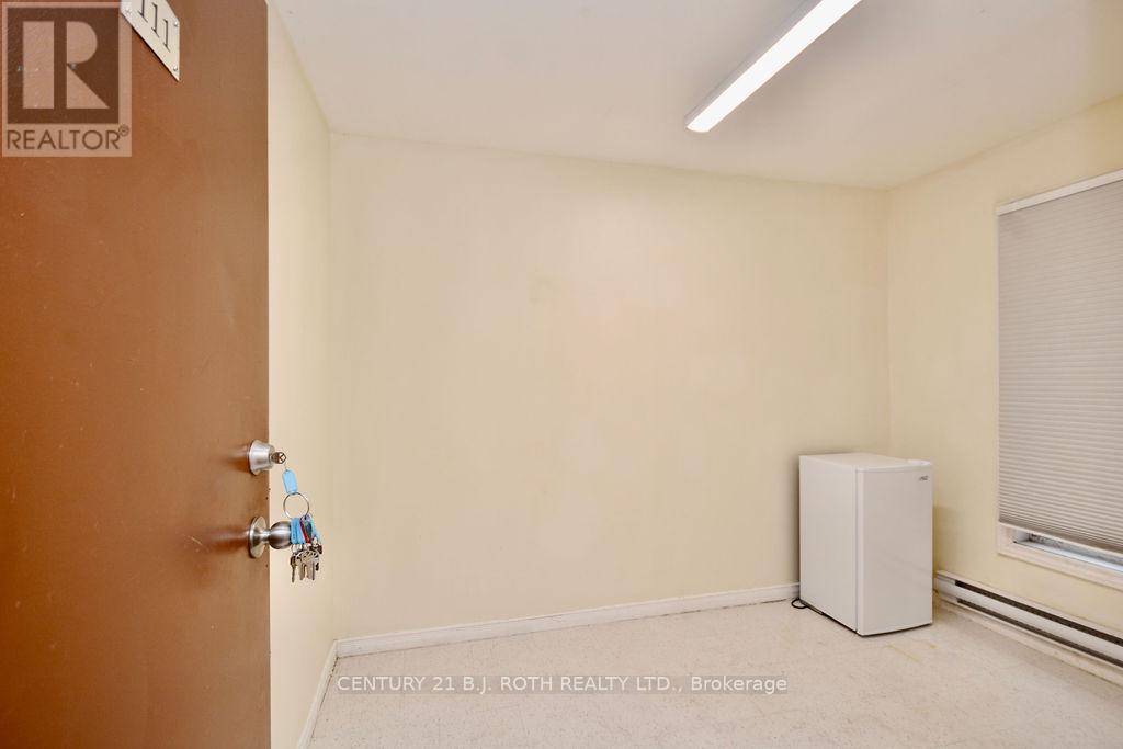 24 North Street N, Barrie, Ontario  L4M 2R9 - Photo 14 - S12251612