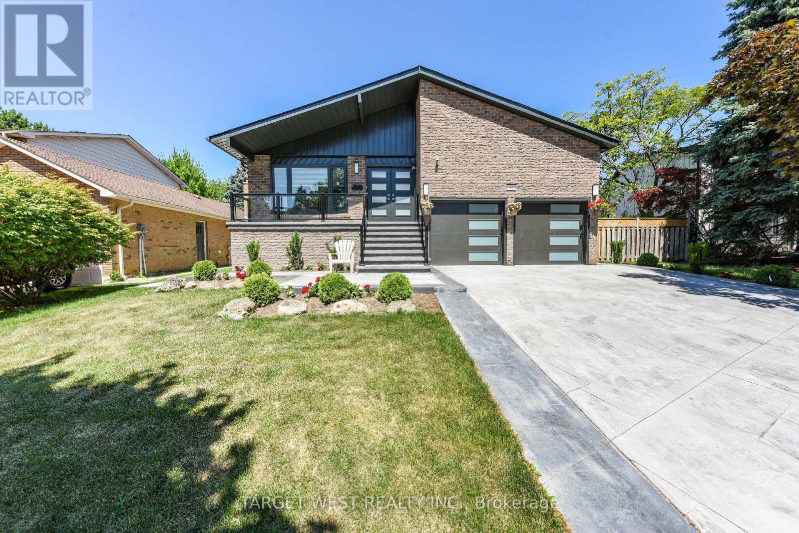 1263 CRESTDALE ROAD, Mississauga, Ontario