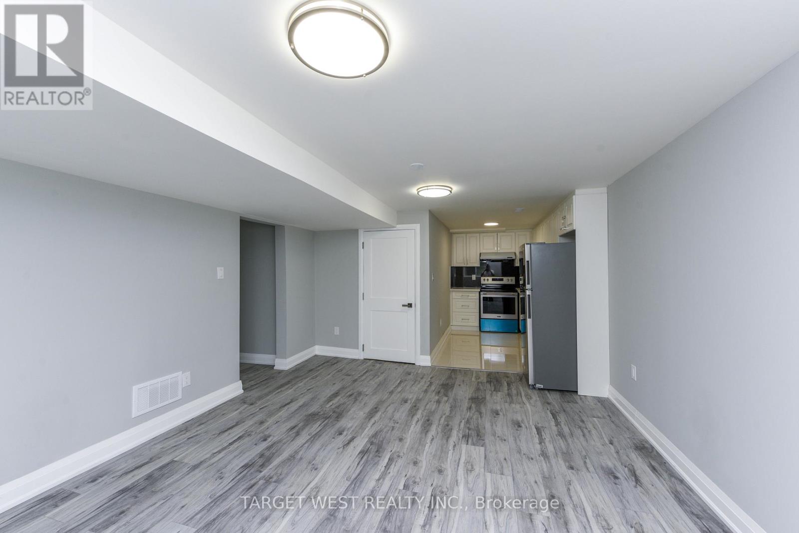 1263 Crestdale Road, Mississauga (Lorne Park), Ontario  L5H 1X8 - Photo 11 - W12457225