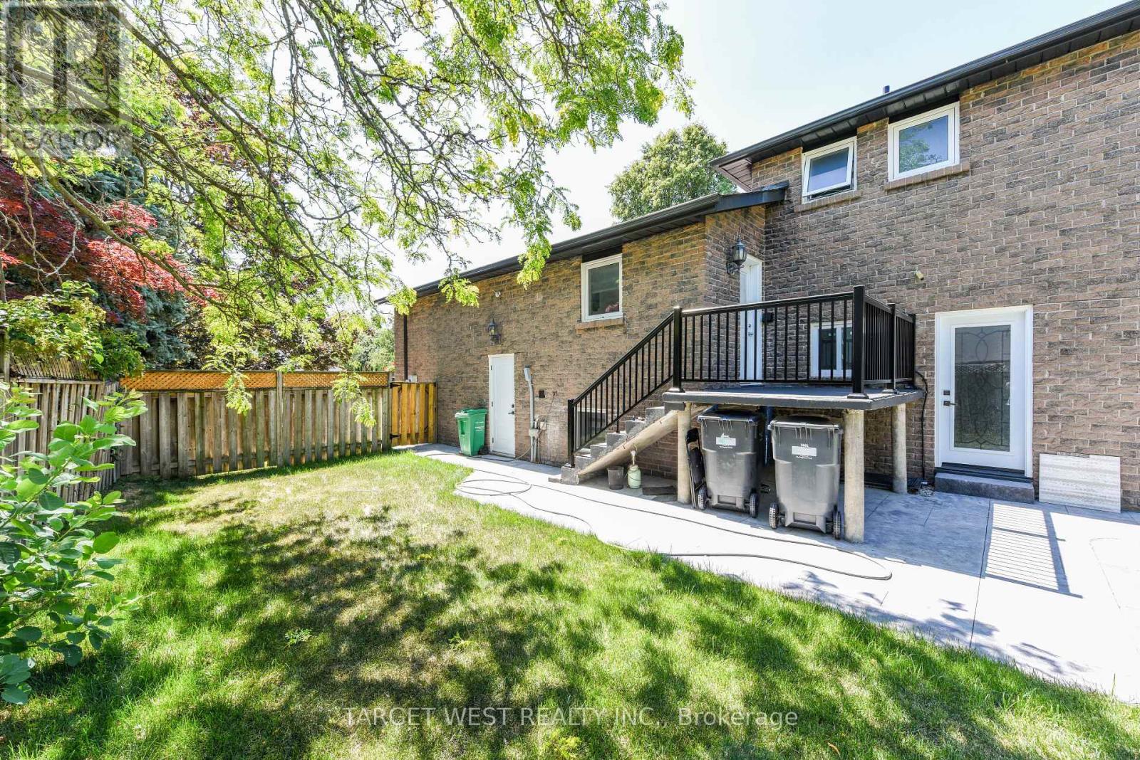 1263 Crestdale Road, Mississauga (Lorne Park), Ontario  L5H 1X8 - Photo 24 - W12457225