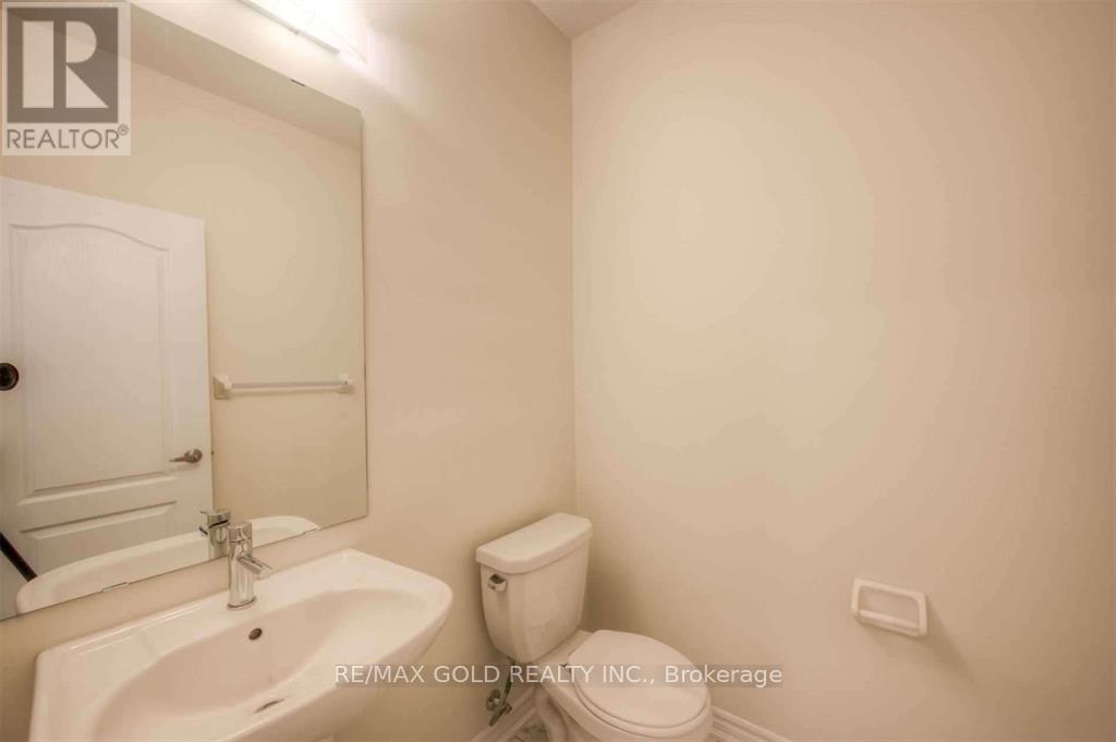 4 Cahill Drive, Brantford, Ontario  N3T 0R1 - Photo 14 - X12484185