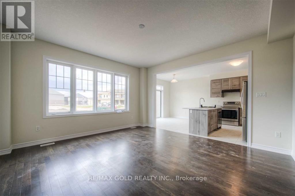 4 Cahill Drive, Brantford, Ontario  N3T 0R1 - Photo 8 - X12484185