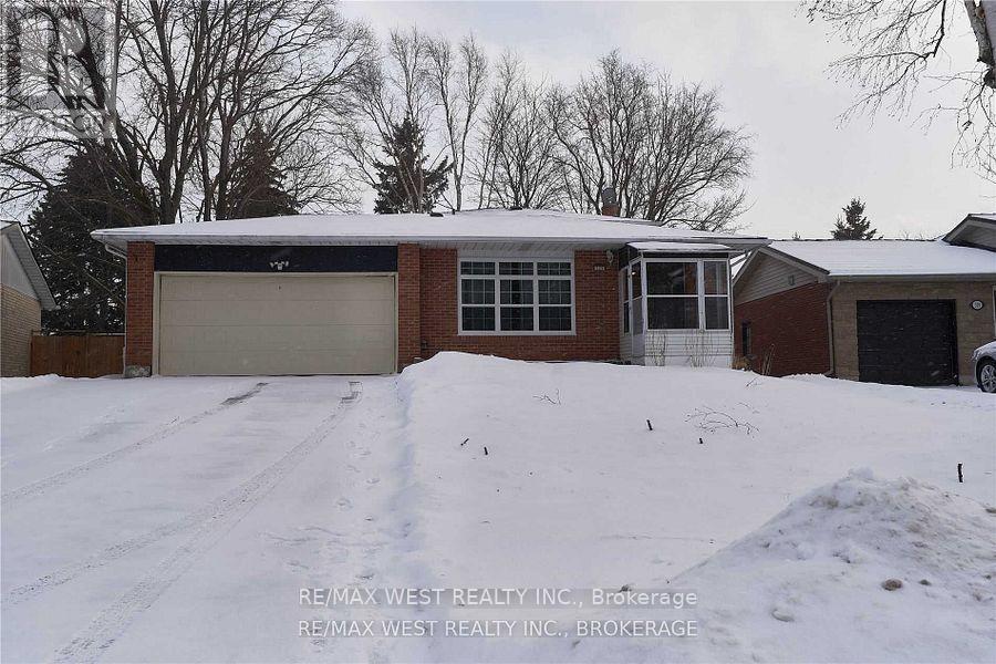 323 Centre Street, Shelburne, Ontario  L9V 2Y6 - Photo 1 - X12484211