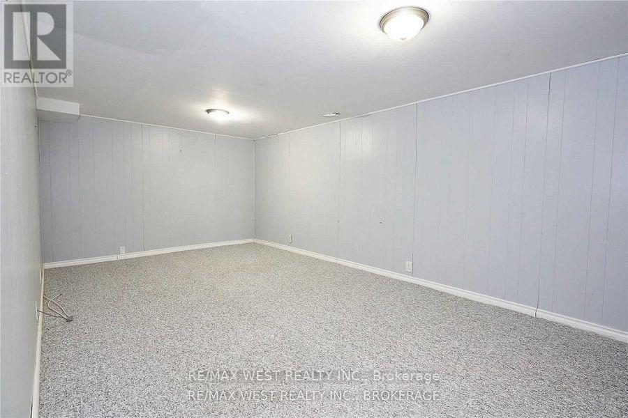 323 Centre Street, Shelburne, Ontario  L9V 2Y6 - Photo 17 - X12484211