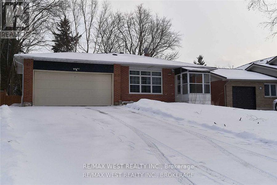 323 Centre Street, Shelburne, Ontario  L9V 2Y6 - Photo 2 - X12484211