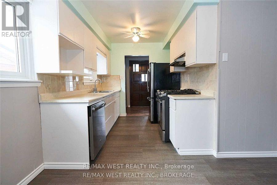 323 Centre Street, Shelburne, Ontario  L9V 2Y6 - Photo 8 - X12484211