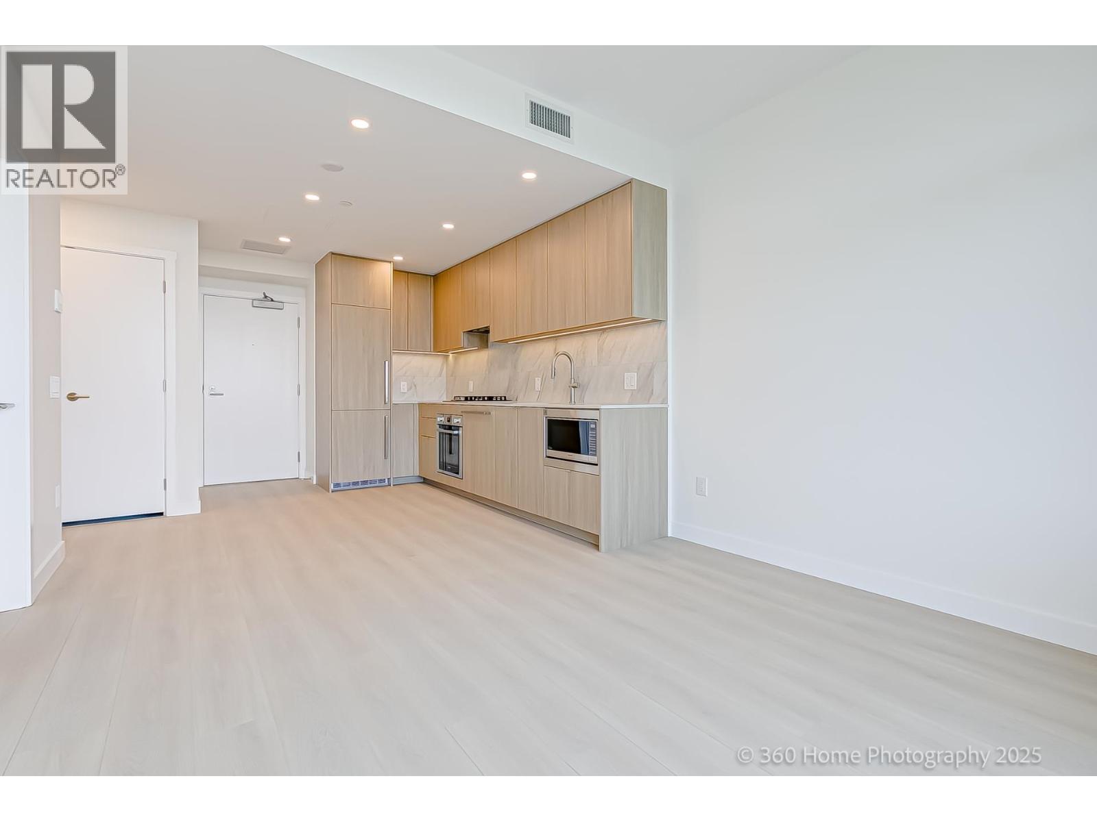 2304 626 Claremont Street, Coquitlam, British Columbia  V3J 0T1 - Photo 16 - R3062082