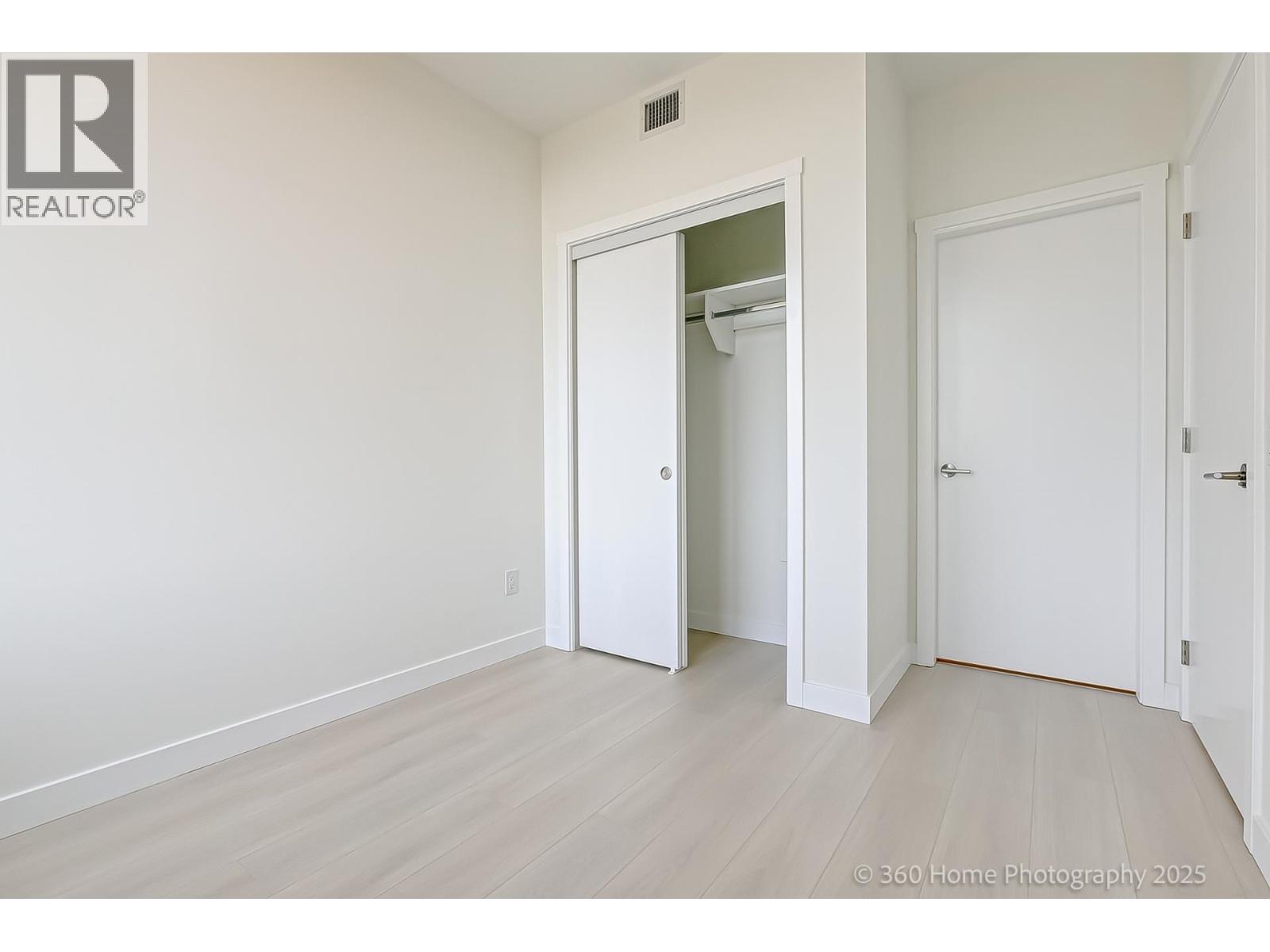 2304 626 Claremont Street, Coquitlam, British Columbia  V3J 0T1 - Photo 7 - R3062082
