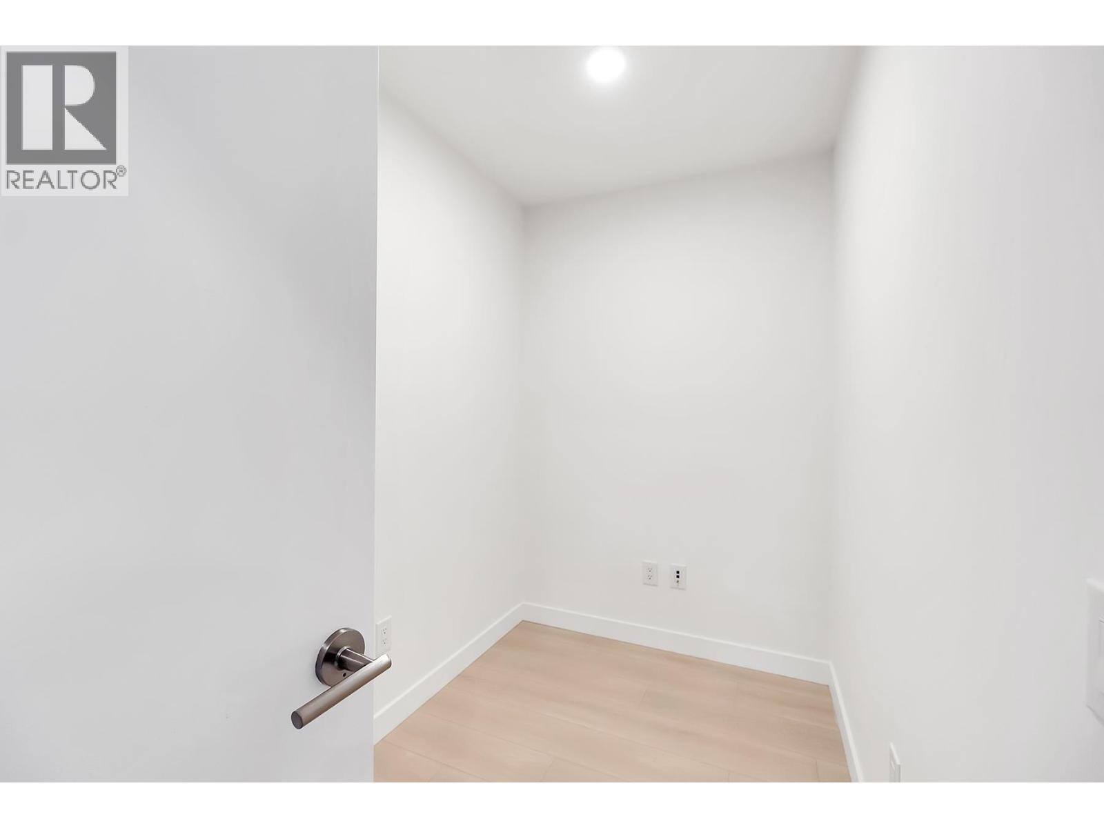 2304 626 Claremont Street, Coquitlam, British Columbia  V3J 0T1 - Photo 9 - R3062082