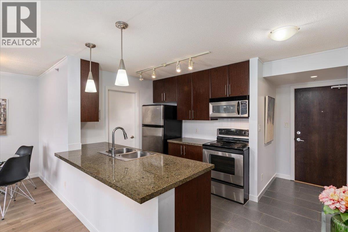 1805 58 KEEFER PLACE, Vancouver, British Columbia