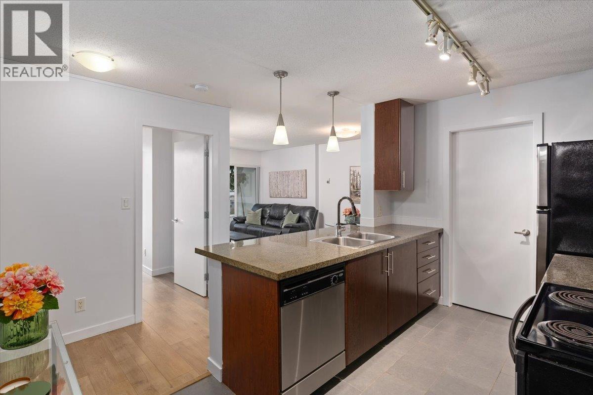 1805 58 Keefer Place, Vancouver, British Columbia  V6B 0B8 - Photo 3 - R3062104