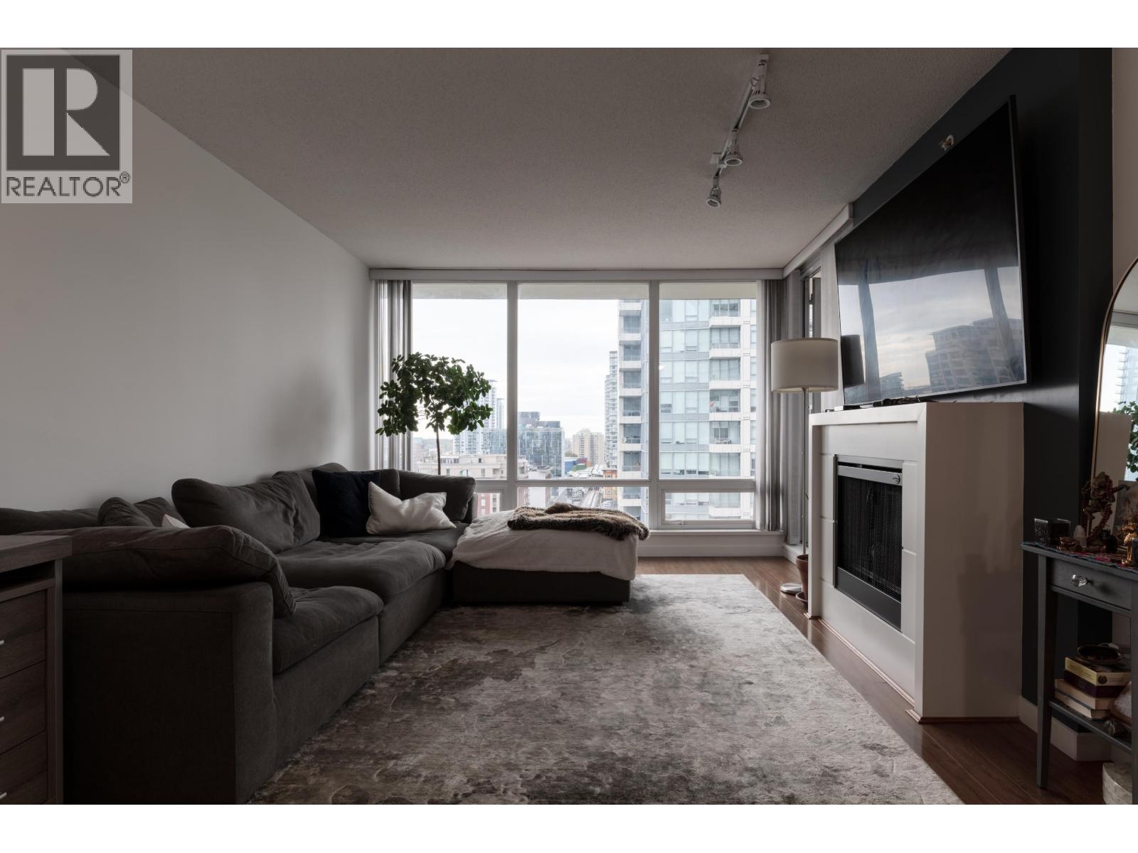 1006 39 Sixth Street, New Westminster, British Columbia  V3L 0B3 - Photo 3 - R3062117