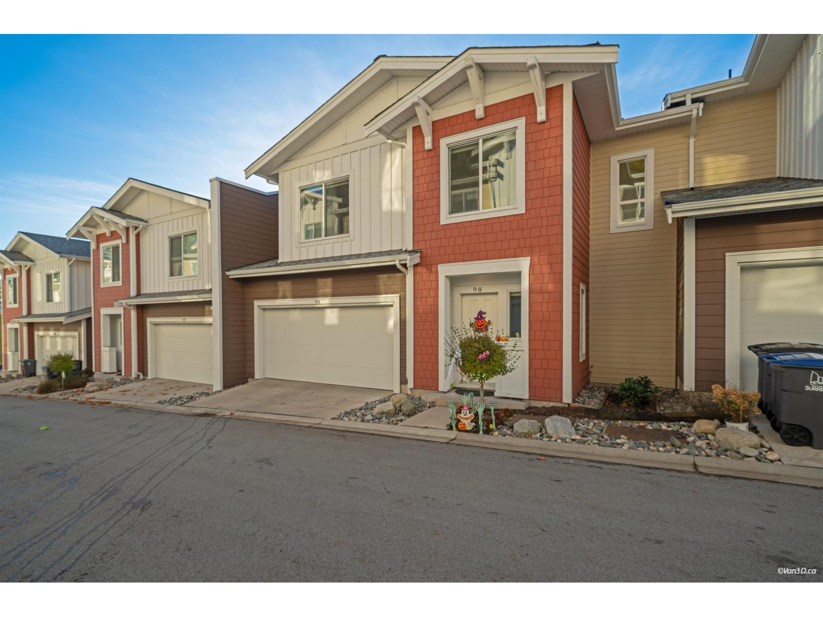 98 16561 17A AVENUE, surrey, British Columbia