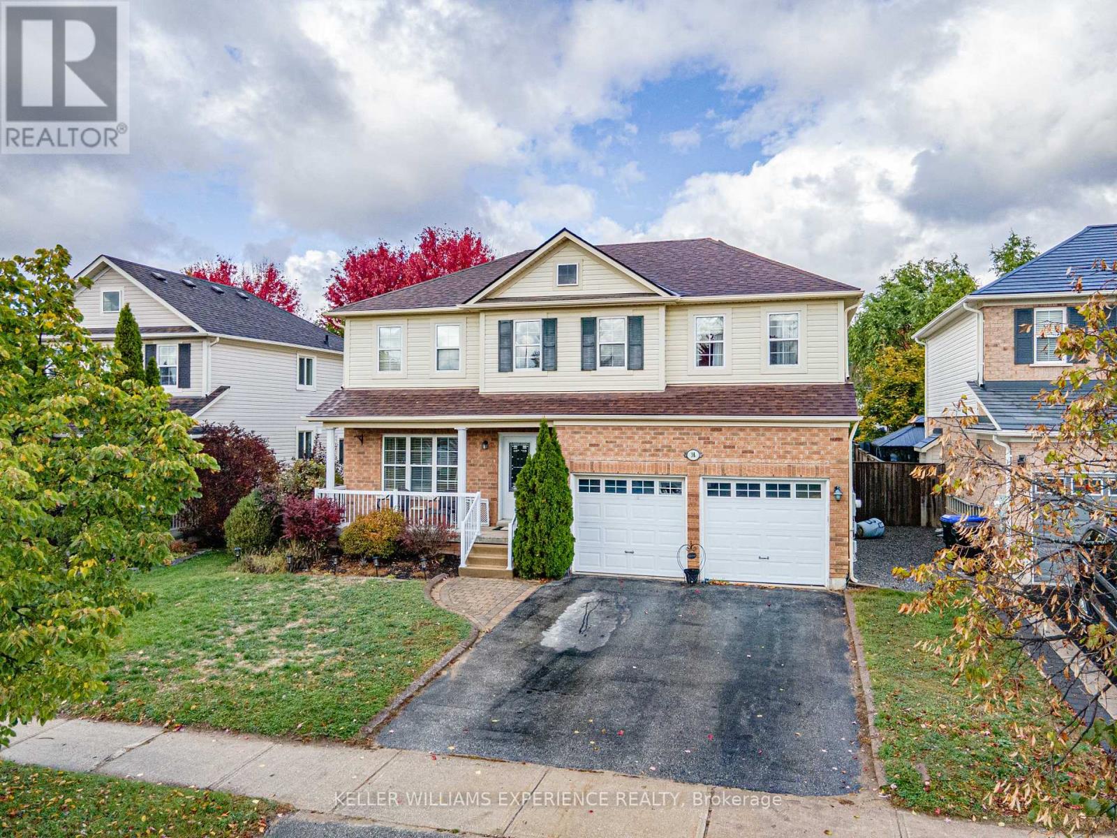 38 Truax Crescent, Essa, Ontario  L3W 0C2 - Photo 2 - N12474464
