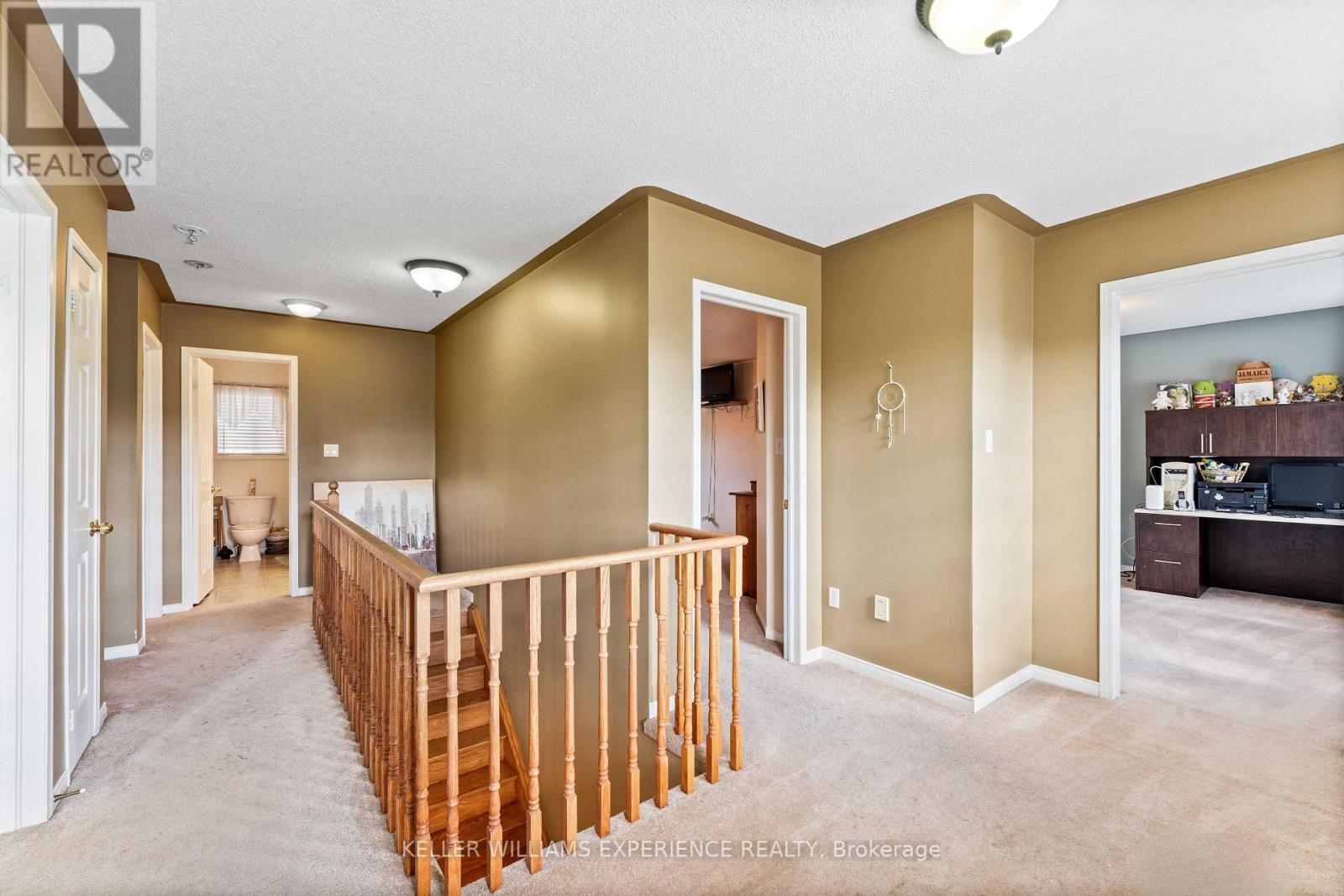38 Truax Crescent, Essa, Ontario  L3W 0C2 - Photo 10 - N12474464