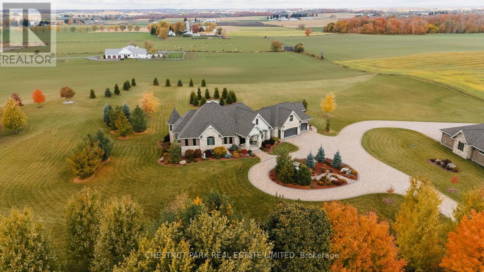 46 Anita Drive, Wellesley, Ontario  N0B 2M0 - Photo 2 - X12303793