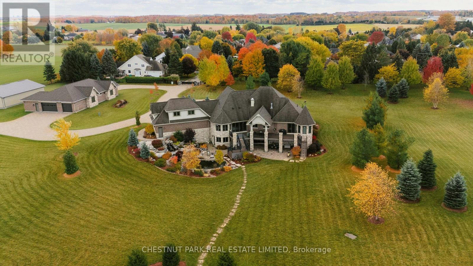 46 Anita Drive, Wellesley, Ontario  N0B 2M0 - Photo 3 - X12303793