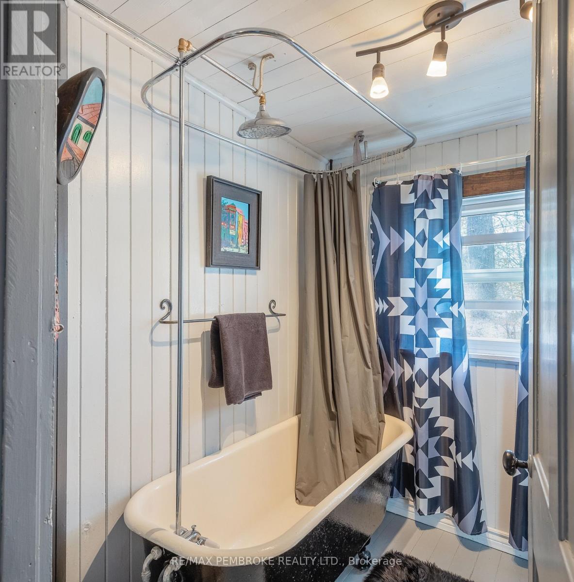 127 Alexandra Street, Petawawa, Ontario  K8H 2R2 - Photo 25 - X12484285