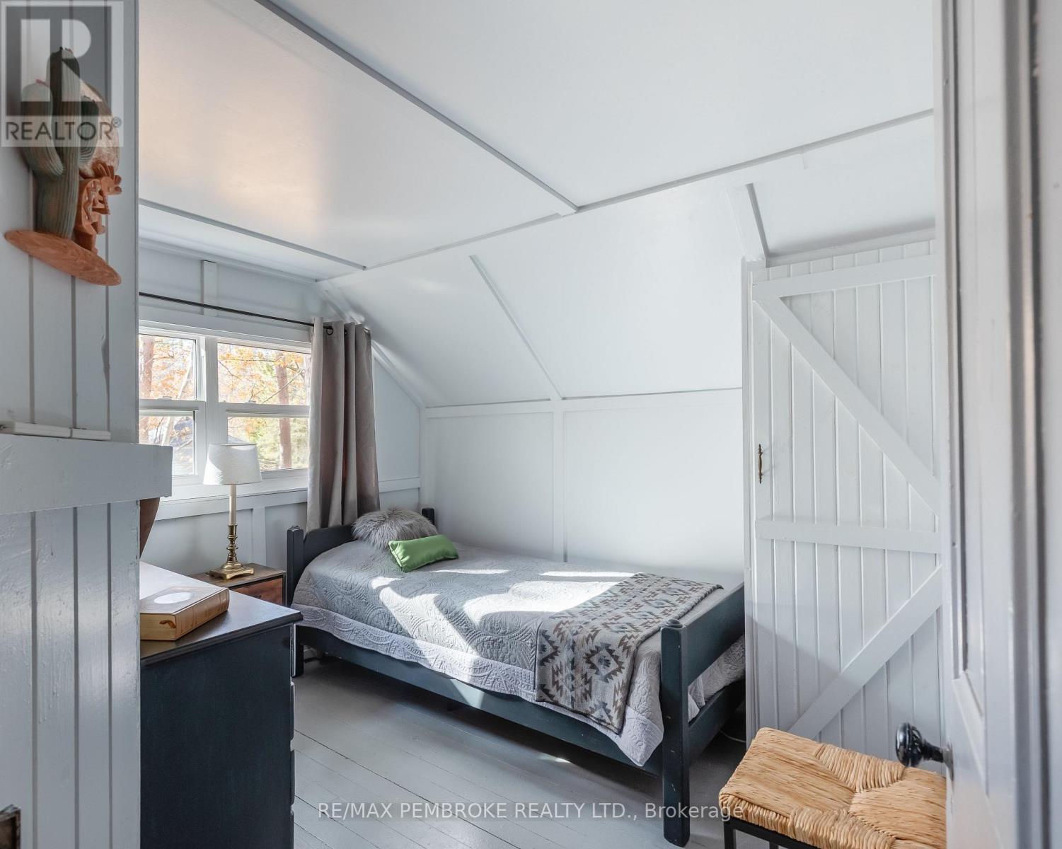 127 Alexandra Street, Petawawa, Ontario  K8H 2R2 - Photo 26 - X12484285