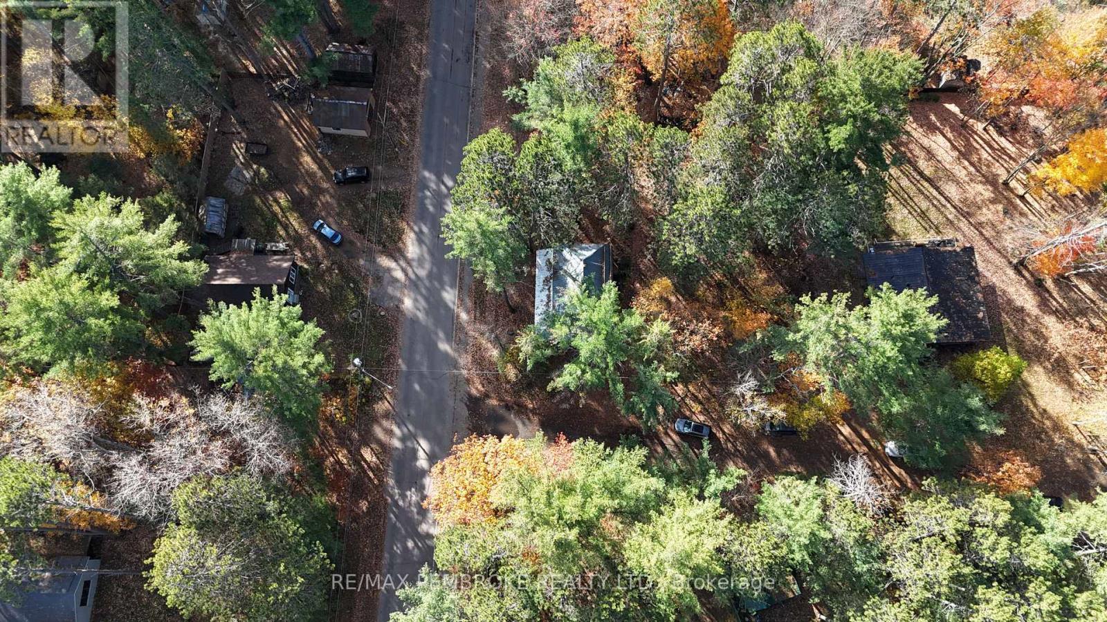 127 Alexandra Street, Petawawa, Ontario  K8H 2R2 - Photo 33 - X12484285