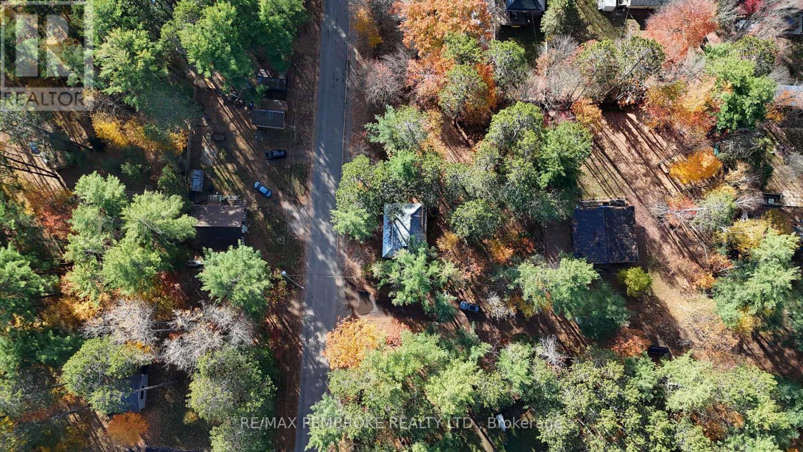 127 Alexandra Street, Petawawa, Ontario  K8H 2R2 - Photo 36 - X12484285