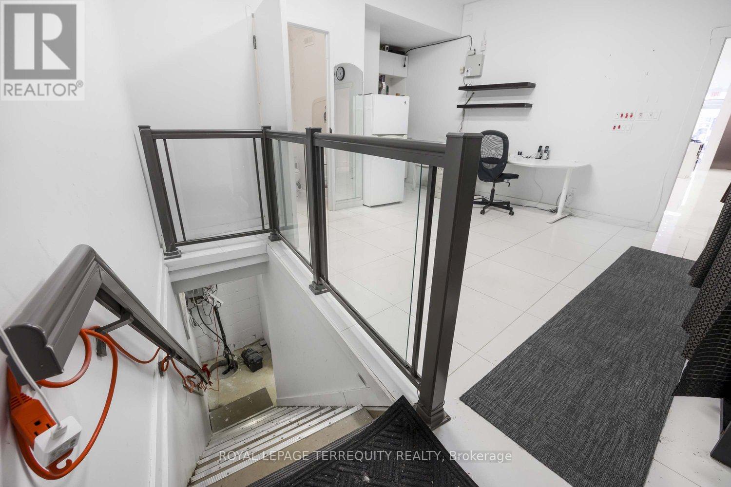 1982 Avenue Road, Toronto, Ontario  M5M 4A4 - Photo 12 - C12483843