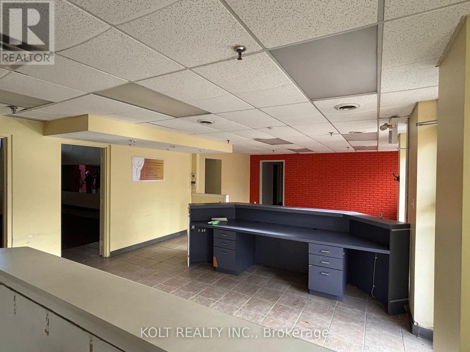 1-2 - 16 Mary Street, Aurora, Ontario  L4G 1G2 - Photo 7 - N12480420