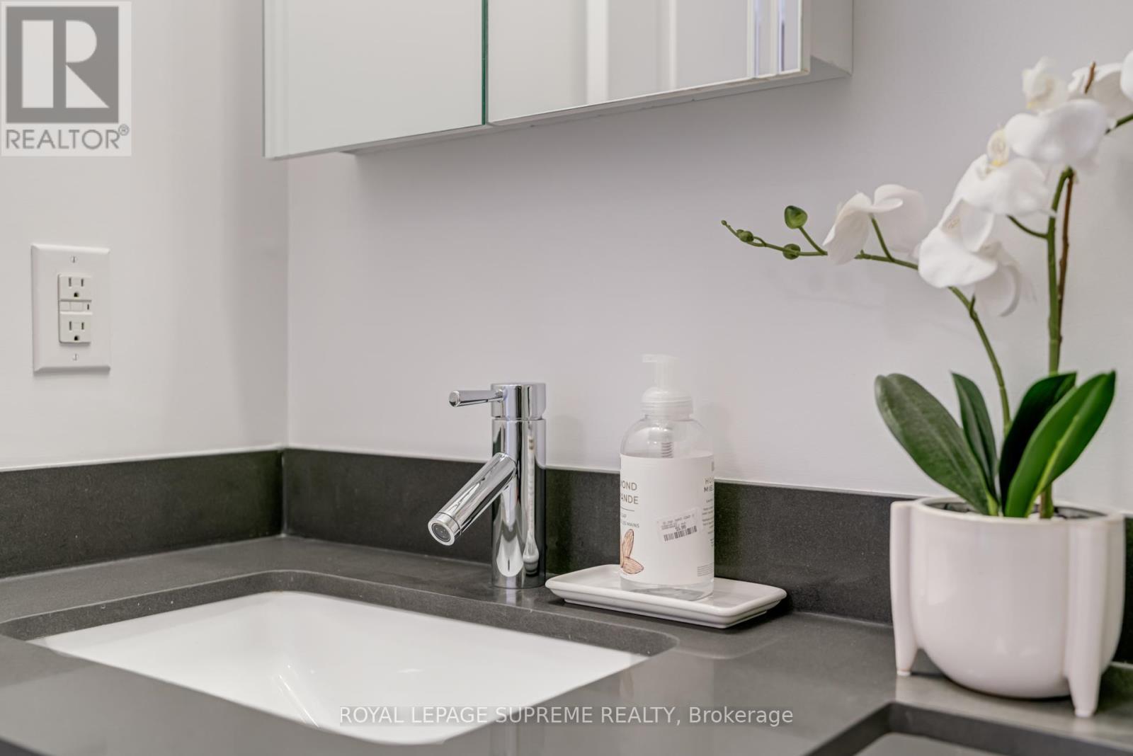 1906 - 1 Michael Power Place, Toronto (Islington-City Centre West), Ontario  M9A 0A1 - Photo 27 - W12483128