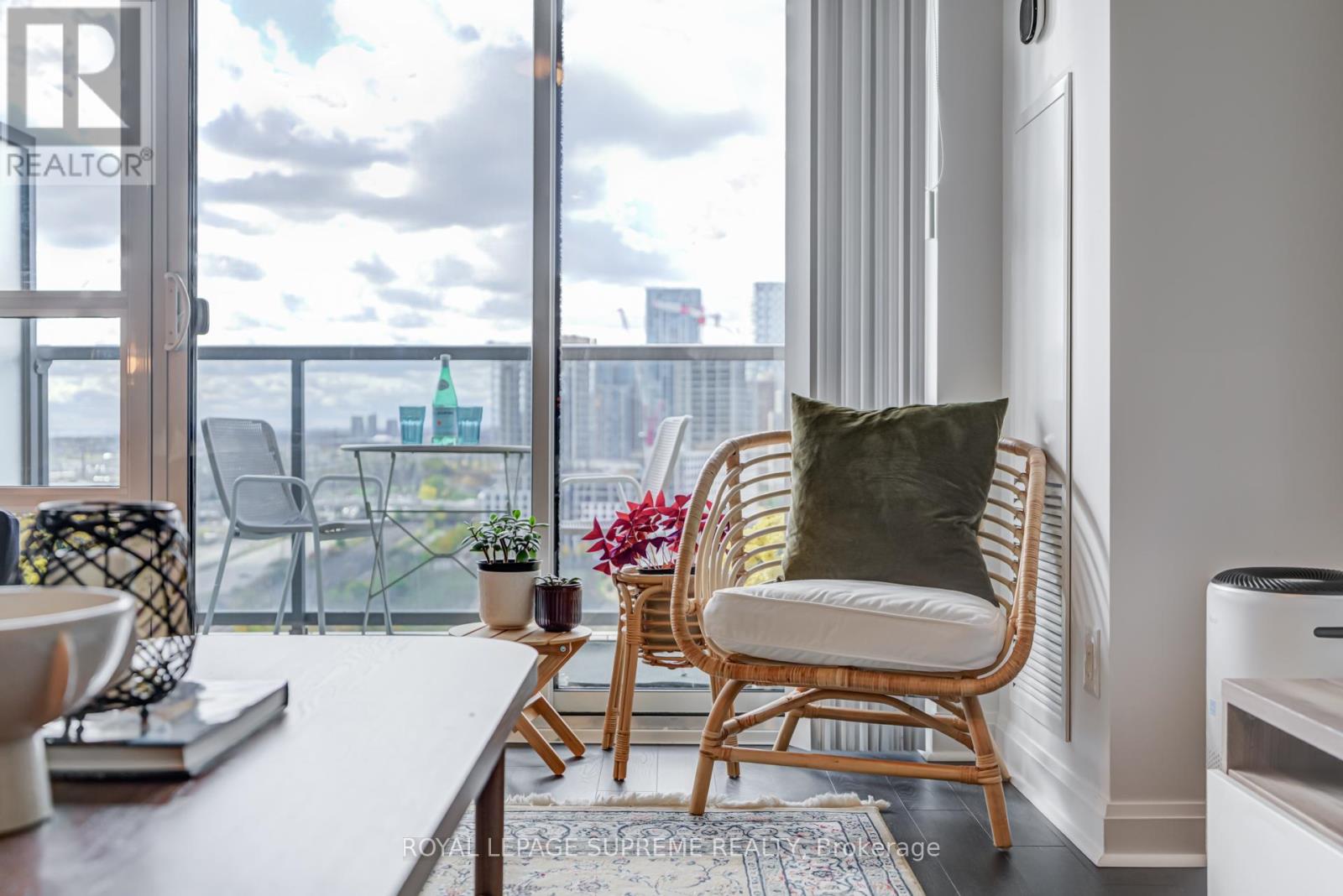 1906 - 1 Michael Power Place, Toronto (Islington-City Centre West), Ontario  M9A 0A1 - Photo 19 - W12483128