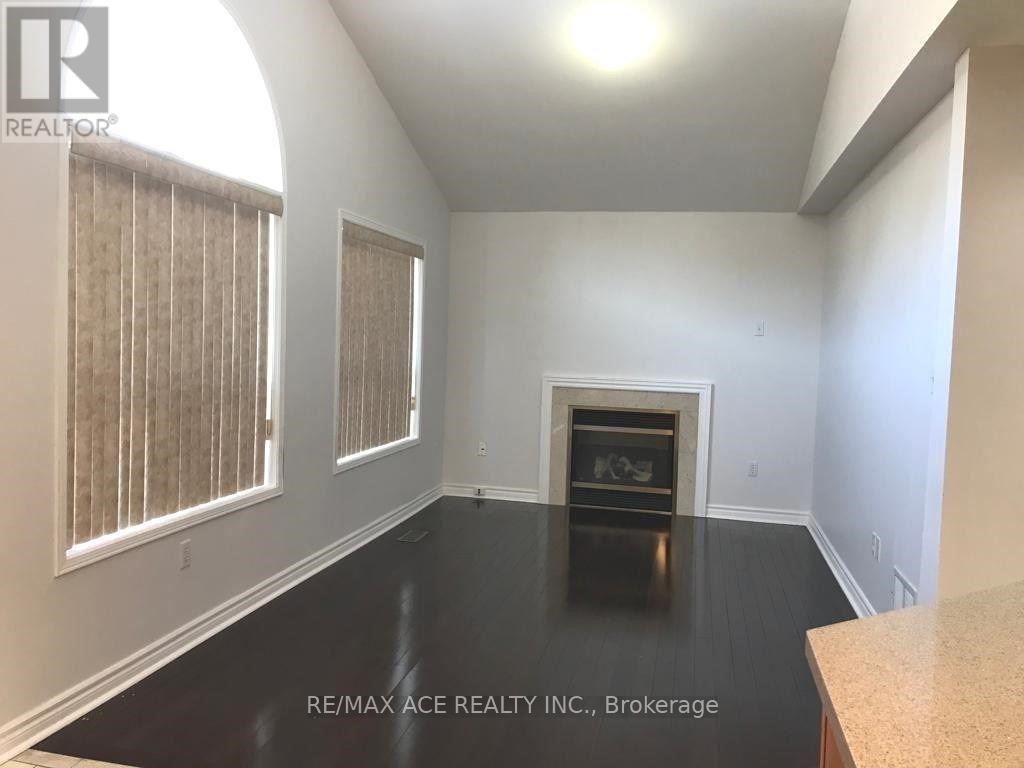 Main - 42 Feather Reed Way, Brampton, Ontario  L6R 3A3 - Photo 5 - W12484143