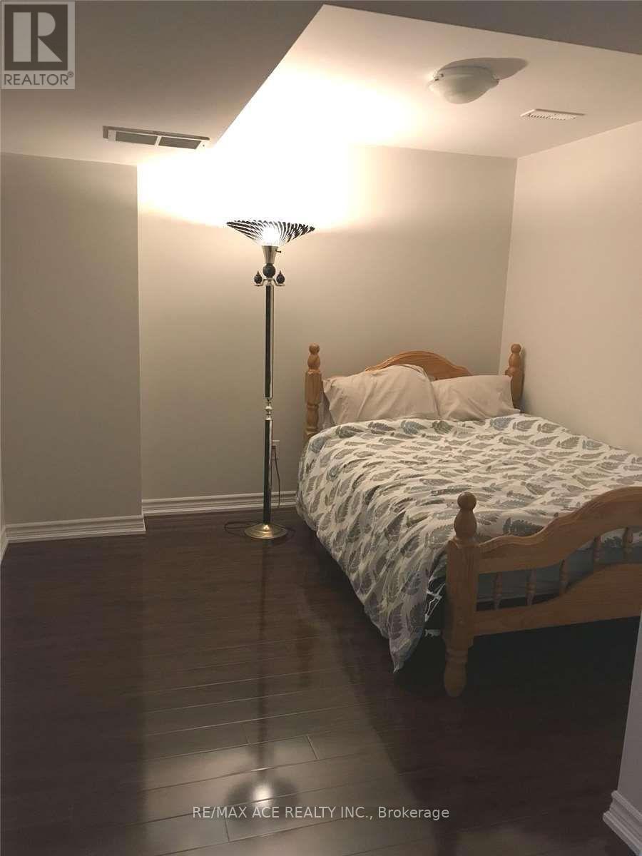 Bsmt - 42 Feather Reed Way, Brampton, Ontario  L6R 2Z9 - Photo 7 - W12484144