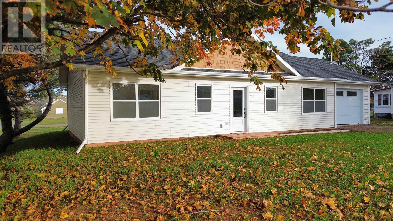 219 Borden Avenue, Borden-Carleton, Prince Edward Island  C0B 1X0 - Photo 1 - 202526698