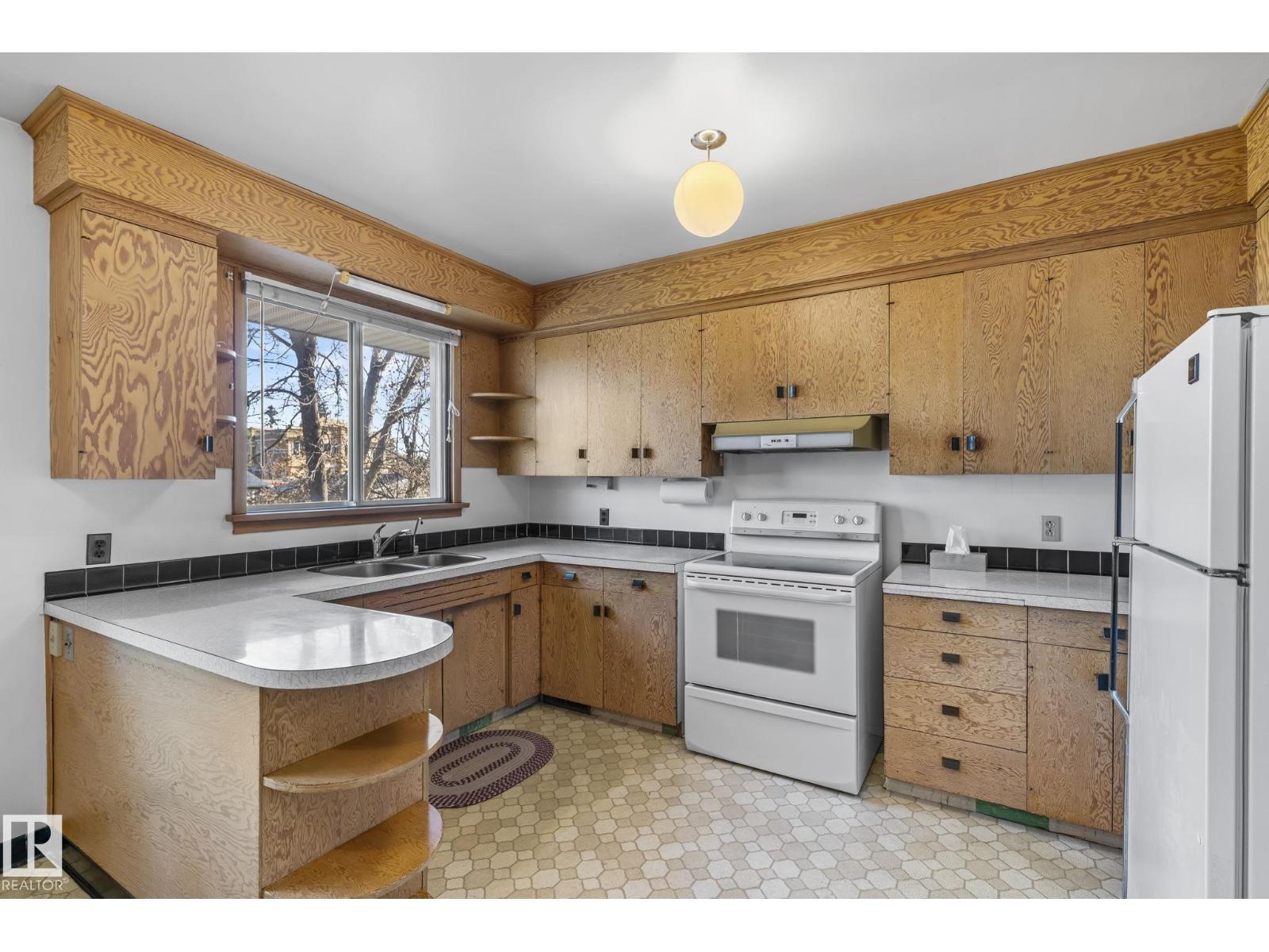 12947 109 St Nw, Edmonton, Alberta  T5E 4Y3 - Photo 8 - E4463584