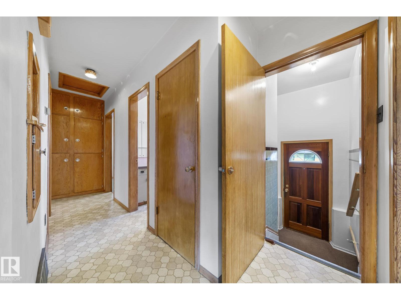 12947 109 St Nw, Edmonton, Alberta  T5E 4Y3 - Photo 5 - E4463584