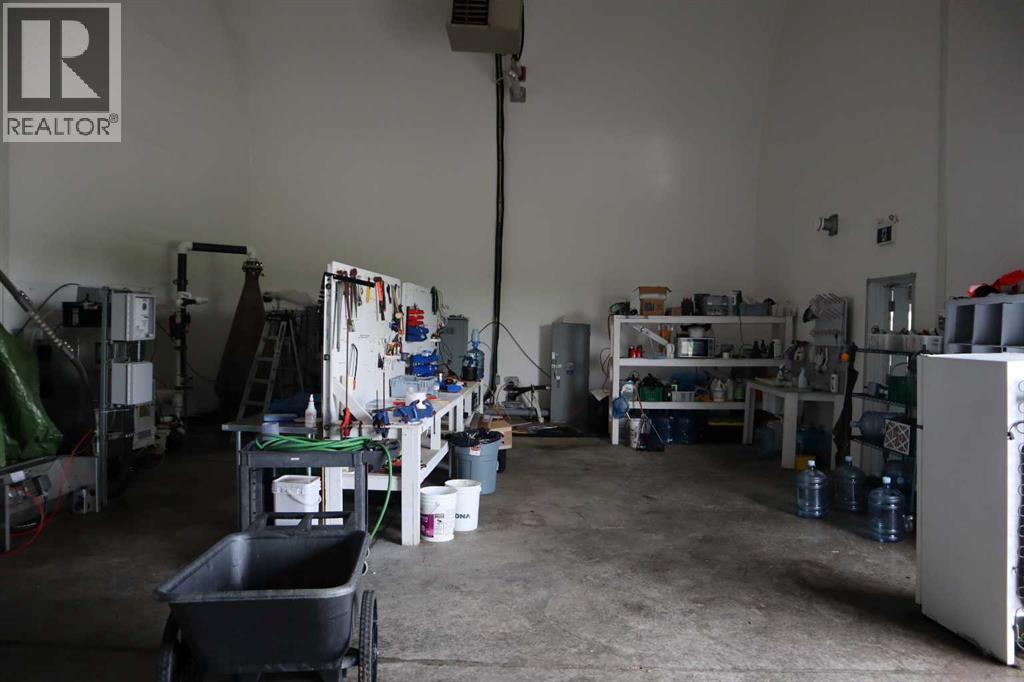 244029 Highway 1, Rural Wheatland County, Alberta  T0J 0M0 - Photo 8 - A2266143