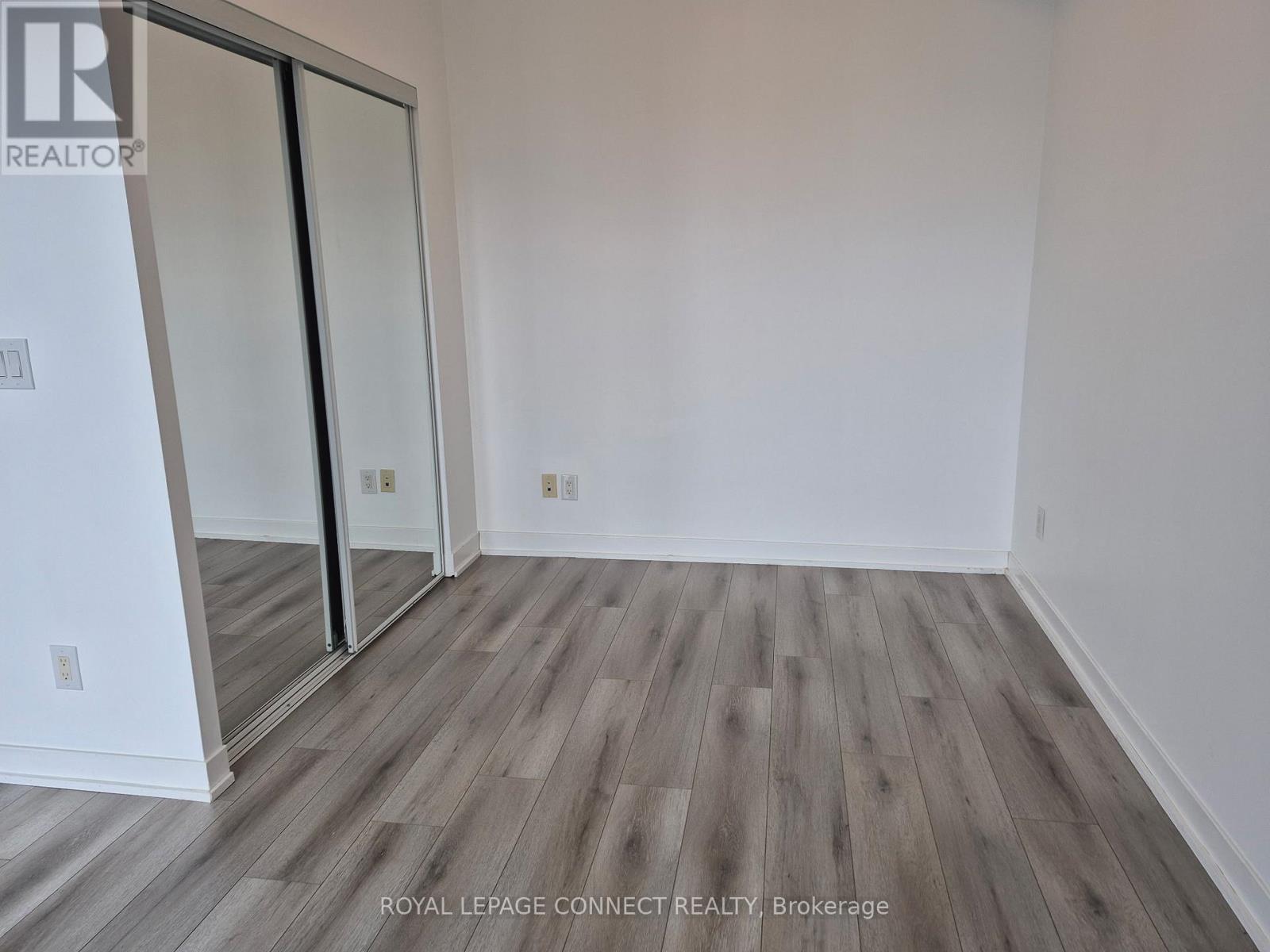 2311 - 225 Sackville Street, Toronto, Ontario  M5A 0B9 - Photo 7 - C12484251