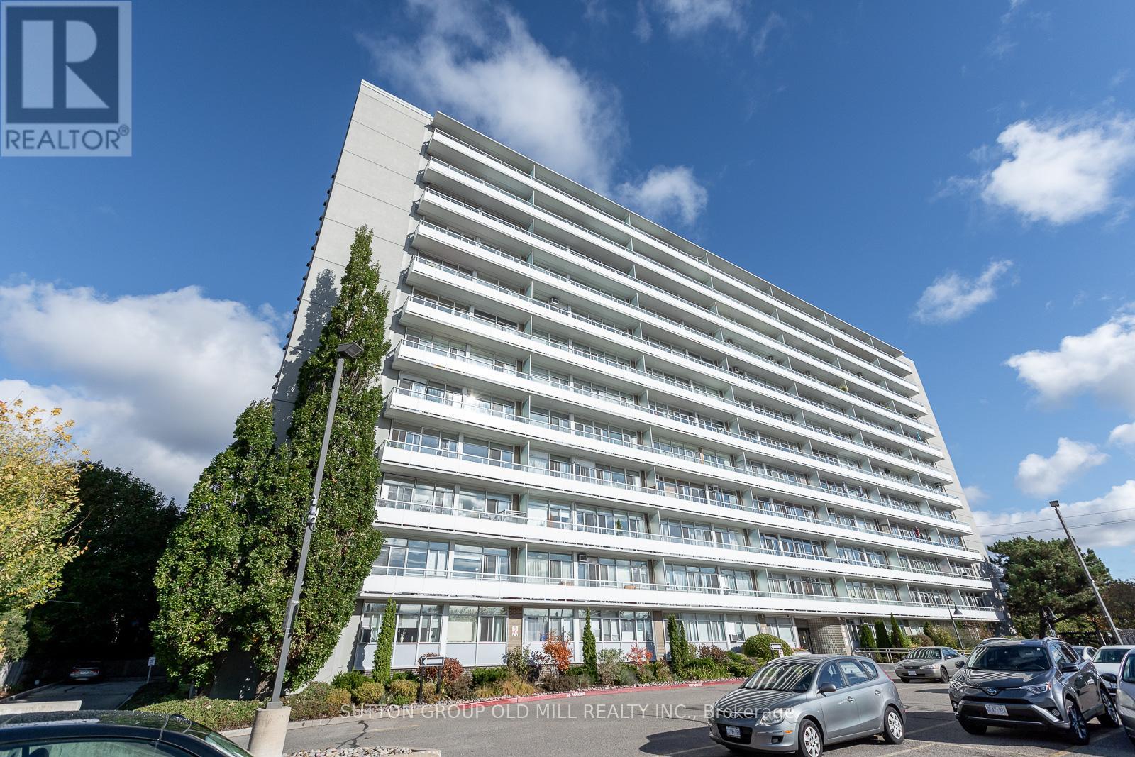 612 - 580 CHRISTIE STREET, Toronto, Ontario