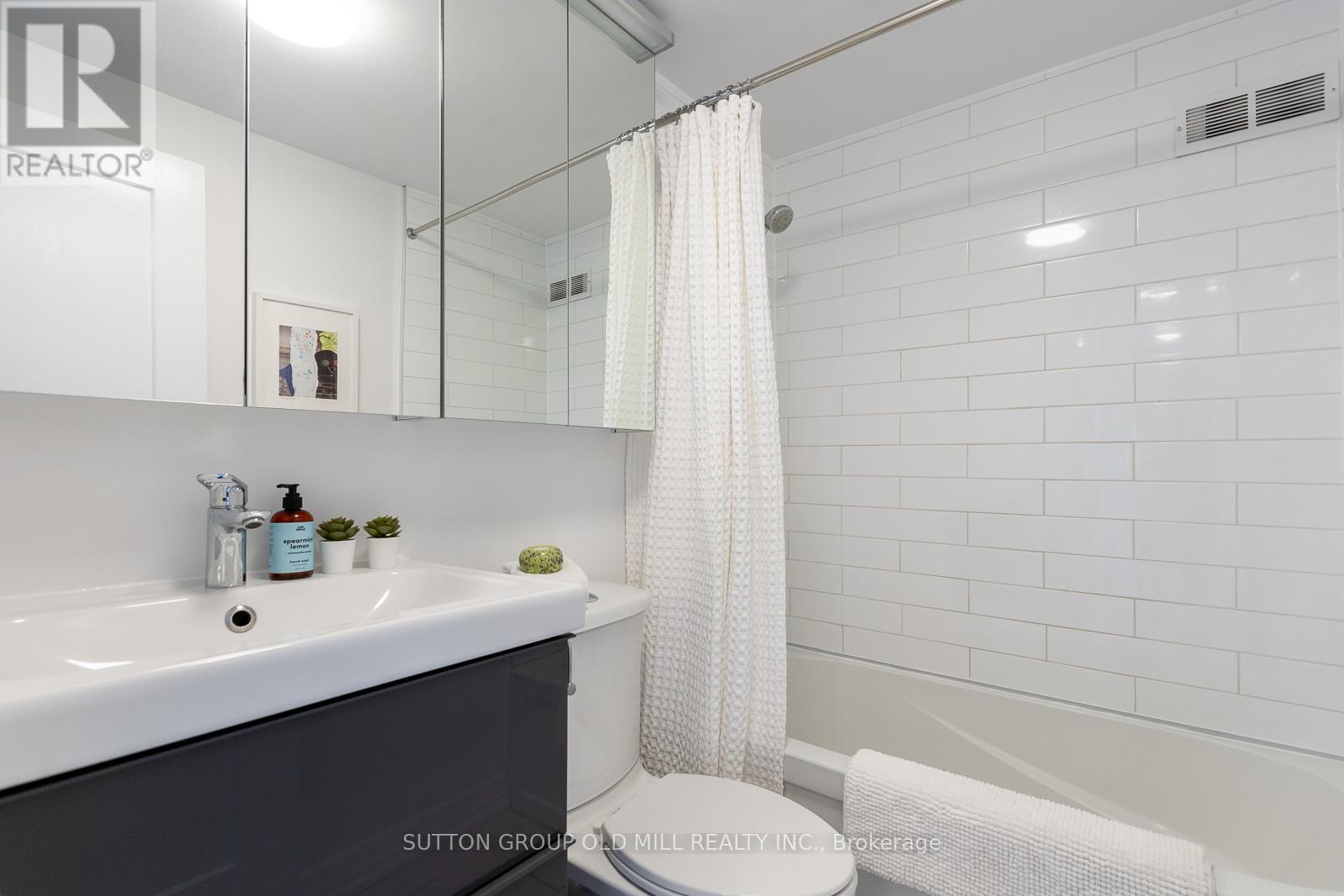 612 - 580 Christie Street, Toronto, Ontario  M6G 3E3 - Photo 14 - C12484268