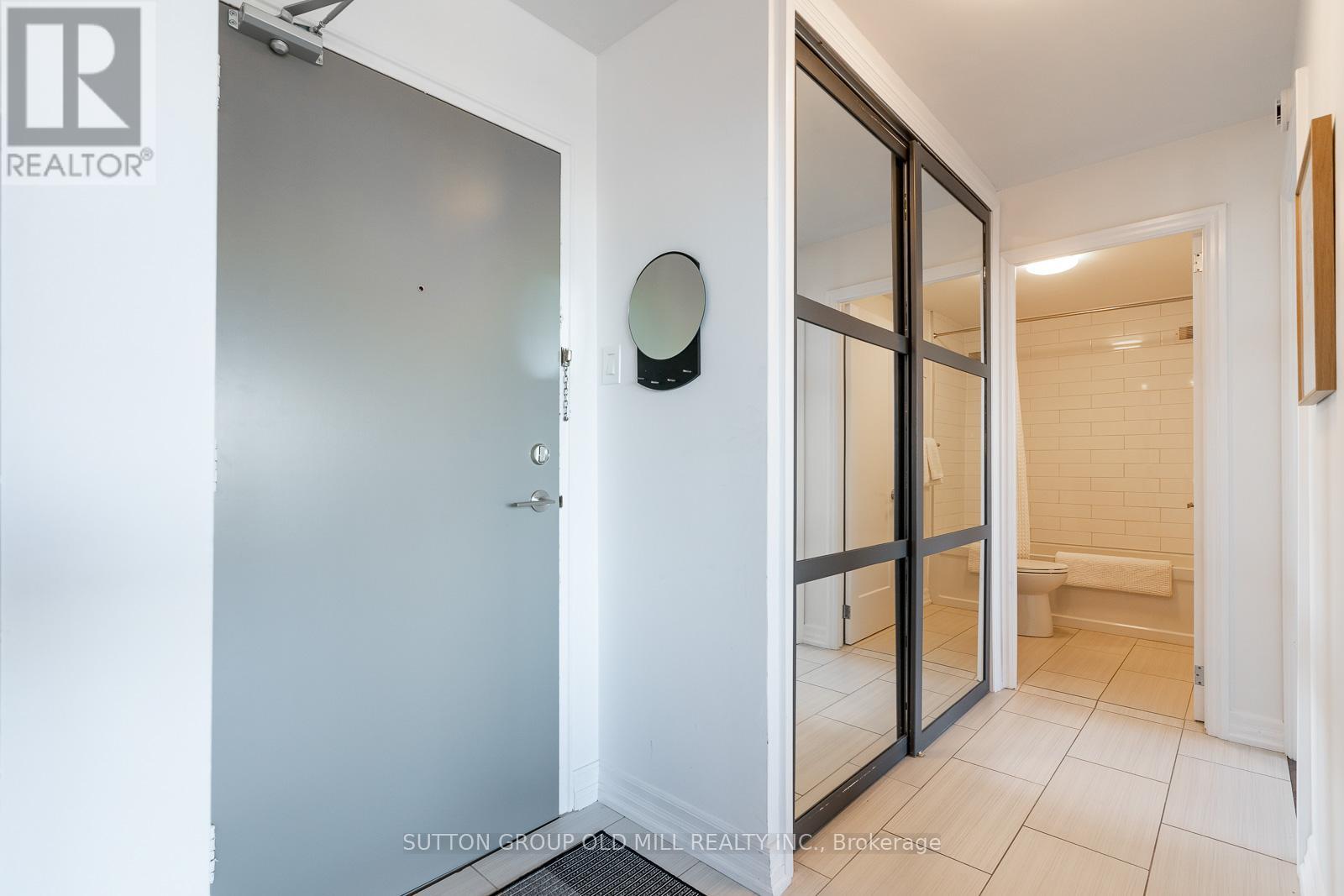 612 - 580 Christie Street, Toronto, Ontario  M6G 3E3 - Photo 3 - C12484268