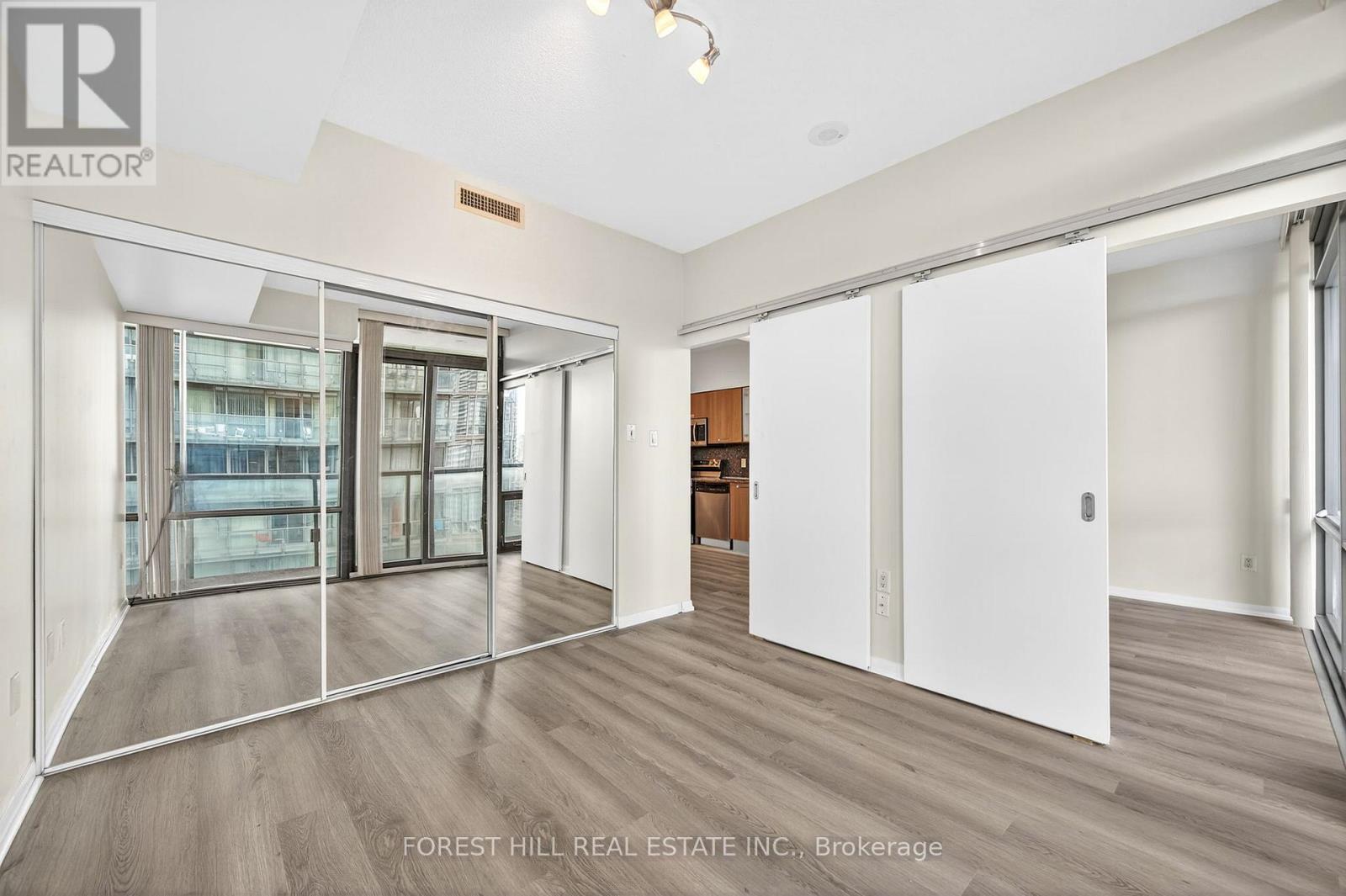 3109 - 37 Grosvenor Street, Toronto, Ontario  M4Y 3G5 - Photo 8 - C12484270