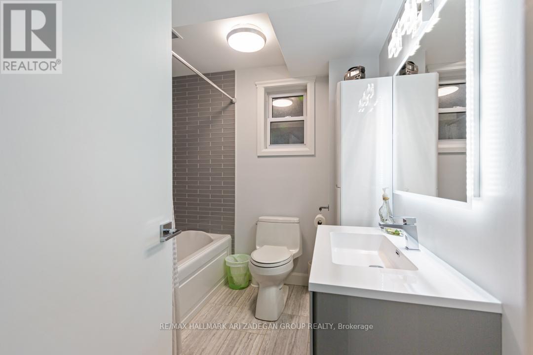 195 Burbank Drive, Toronto, Ontario  M2K 1P5 - Photo 11 - C12484283